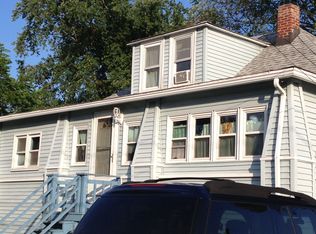 22 Beechcrest St, Warwick, RI 02888