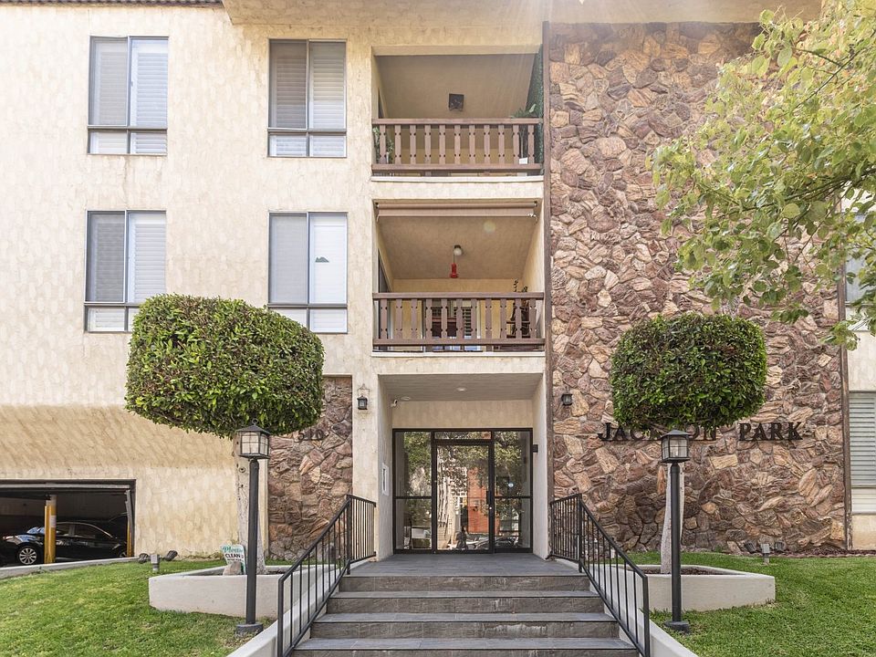 1st image of 510 N Jackson St APT 302