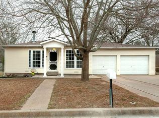 1235 W Ball St, Weatherford, TX 76086