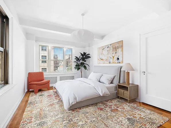 70 Remsen St APT 8C, Brooklyn, NY 11201