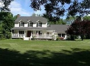 33 Horan Rd, Slate Hill, NY 10973