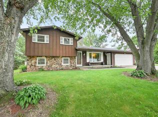 1149 Twilight Dr, De Pere, WI 54115