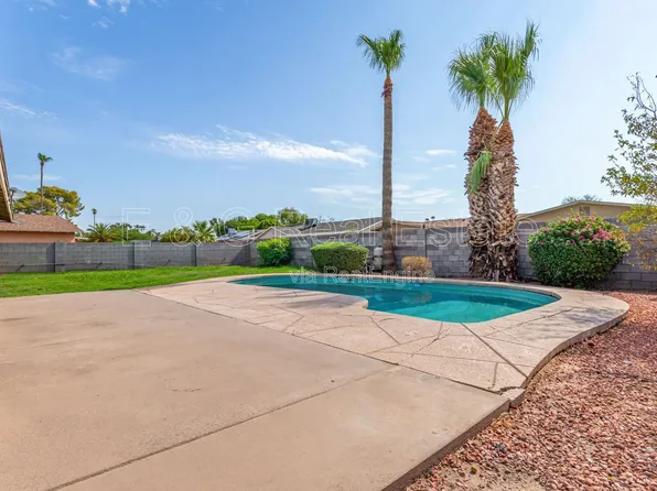 1890 E Loma Vista Dr, Tempe, AZ 85282