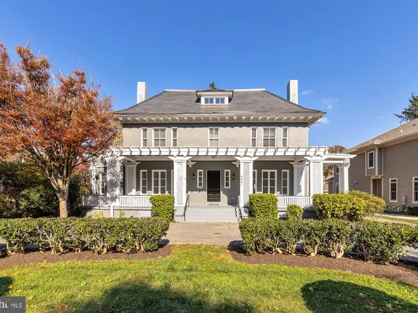 4201 Bradley Ln, Chevy Chase, MD 20815