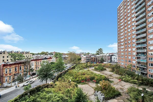 Sold by Compass | media 41