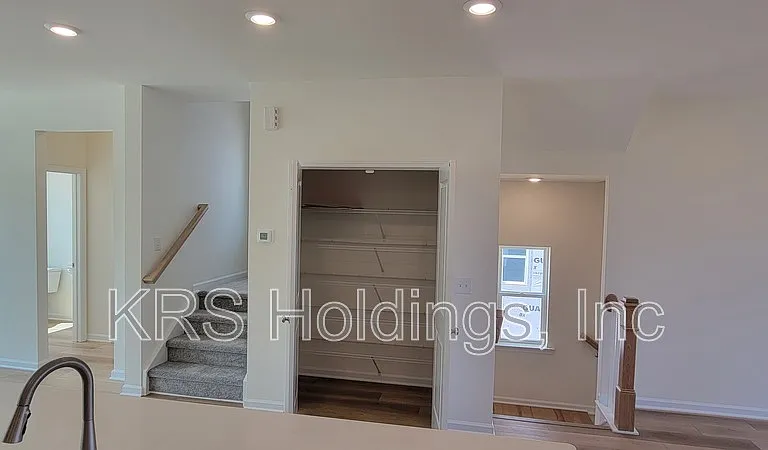 838 Parc Townes Dr — Photo 15