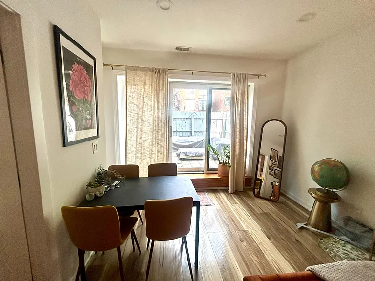 1806 N Paulina St #1-F — Photo 3