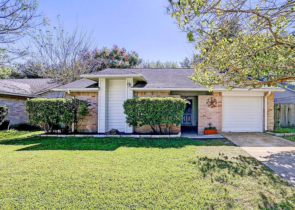 You ll love this darling 3 bedroom home