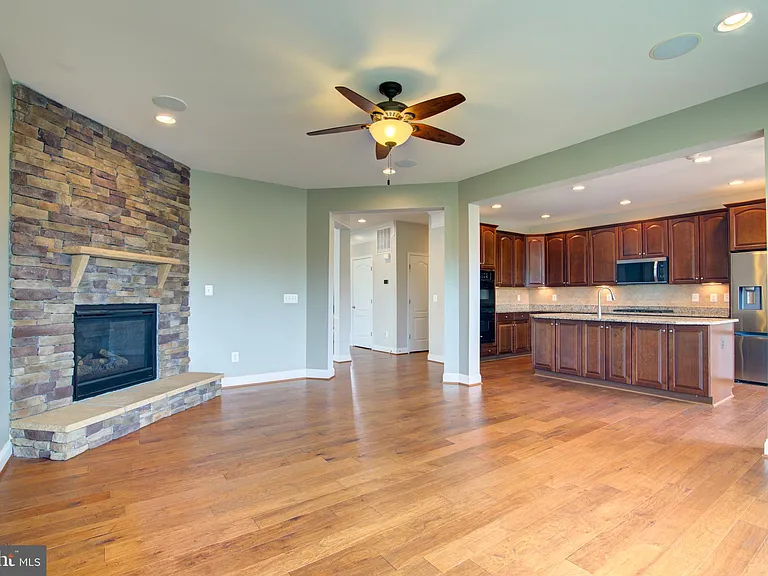 13481 Arcadian Dr — Photo 15