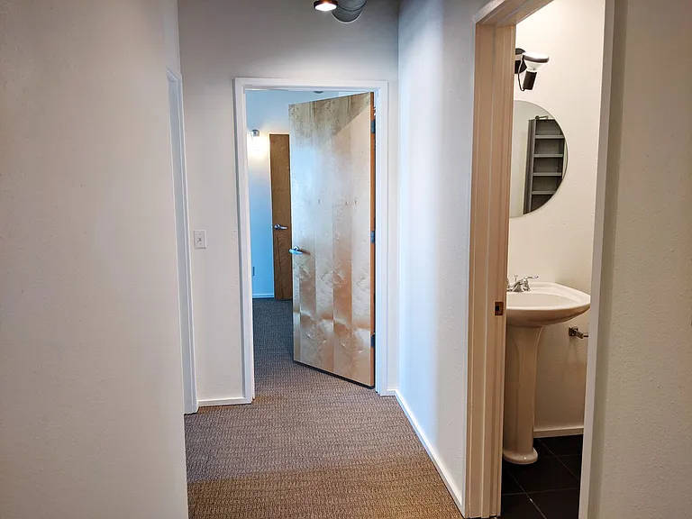 Mercury - Residential — Photo 29