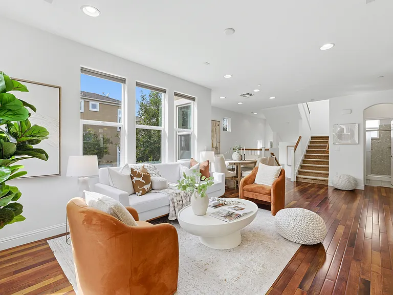 3553 Meyer Pl — Photo 3