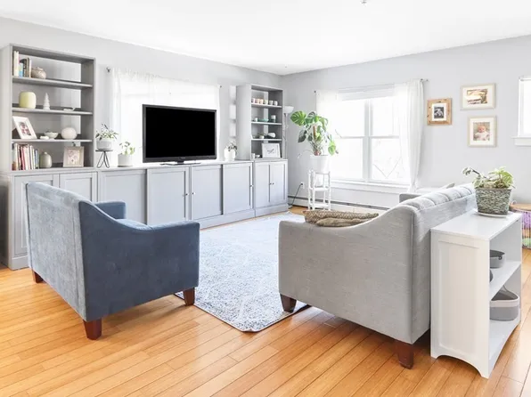 25 Creighton St Unit 3, Jamaica Plain, MA 02130