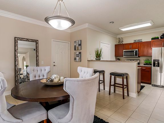 3rd image of 2020 Eldridge Pkwy #302