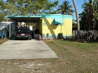 655 Palm Ave, Goodland, FL 34140