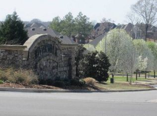201 Twin Lakes Dr, New Market, AL 35761