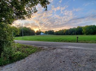 4979 Miller Lake Rd, Culleoka, TN 38451