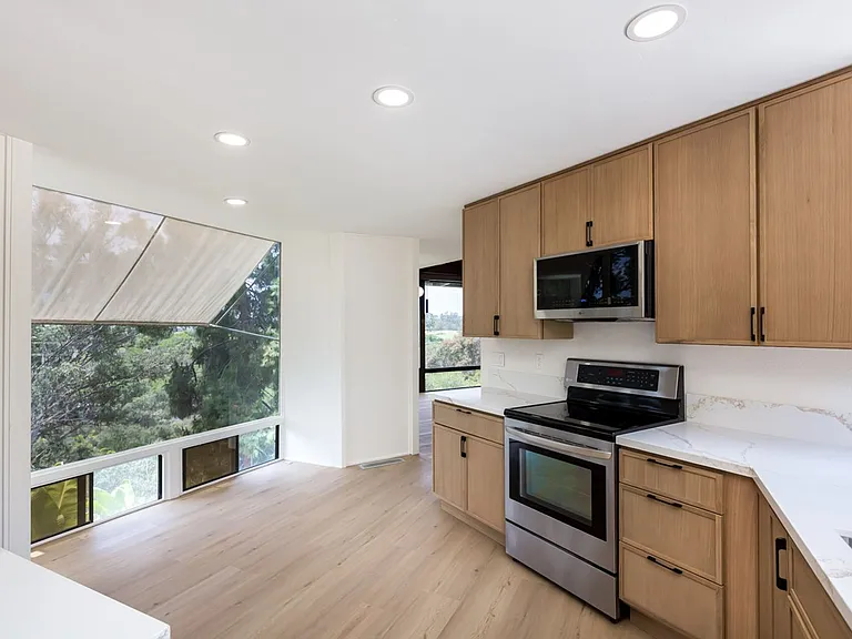 2837 Kalmia Pl — Photo 8