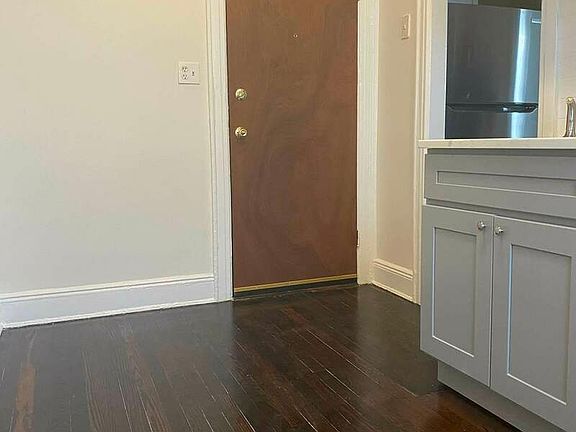 4th image of 1160 71st St #2R