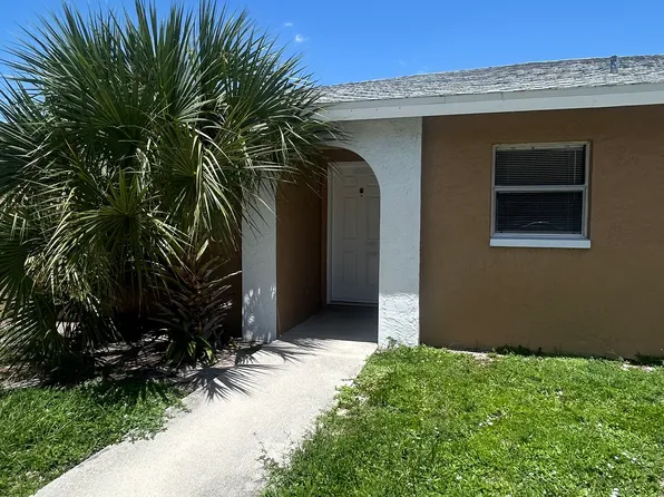 3605 Skyline Blvd, Cape Coral, FL 33914