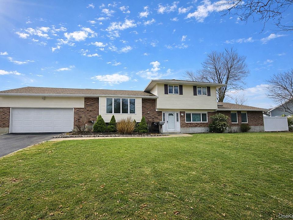 1st image of 10 Wisteria Way