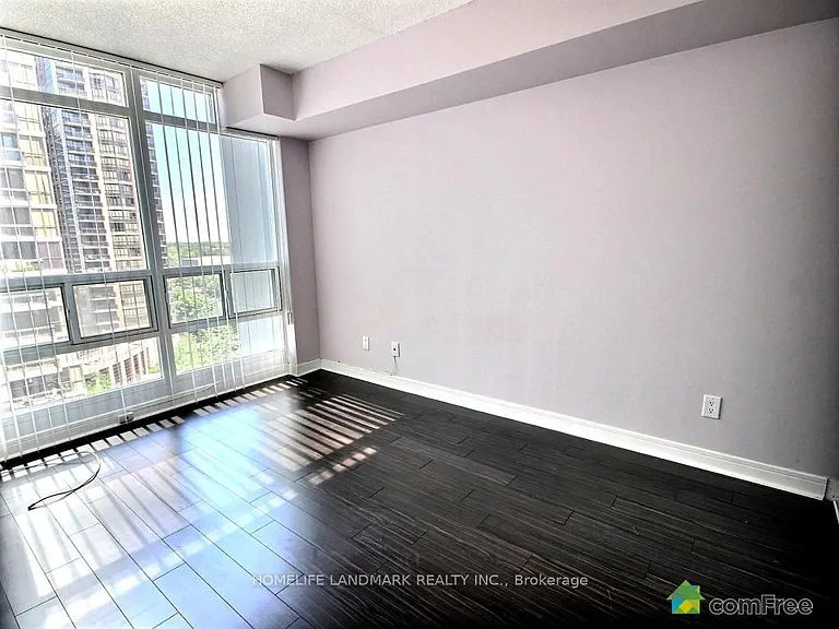 31 Bales Ave #1109 — Photo 2