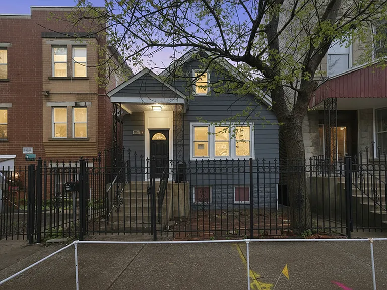 815 N Richmond St #301 — Photo 2