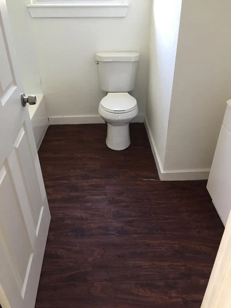 Cozy Home in Harvard Place/ Eastlawn — Photo 4