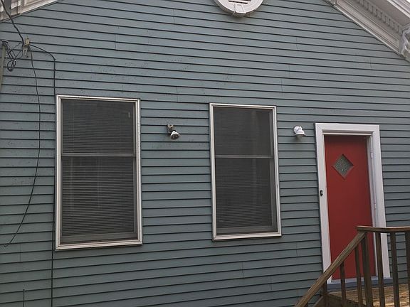 3rd image of 1627 N Hudson Ave #Coach
