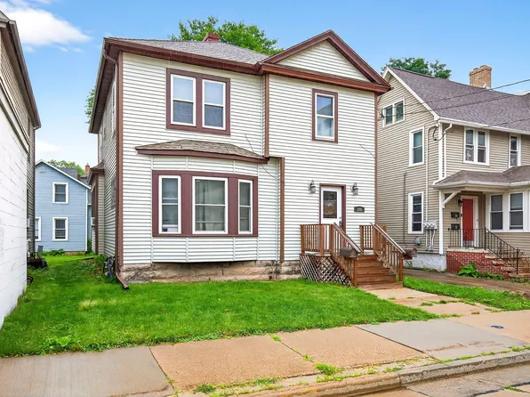 106 E Franklin St, Appleton, WI 54911