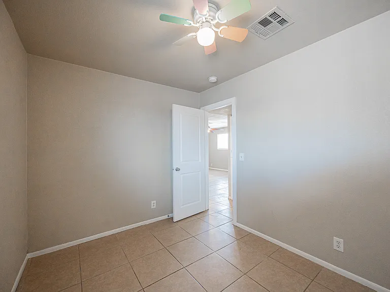 2062 E Nancy Ln — Photo 17