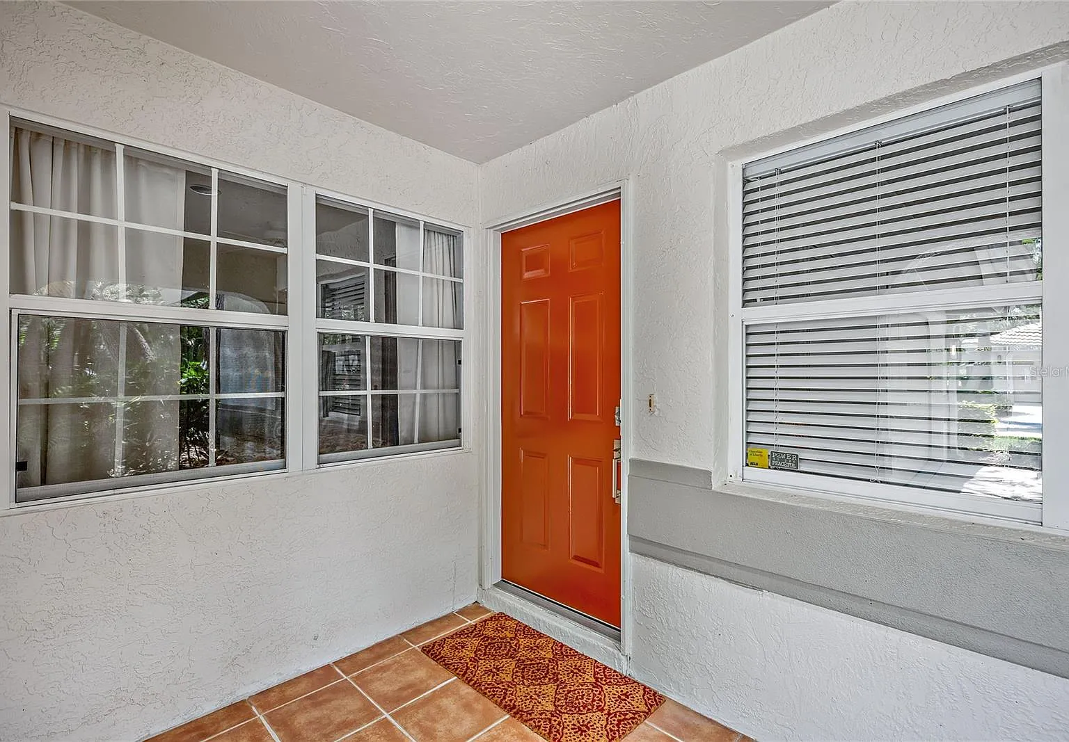 2 bed, 2.0 bath, 1376 sqft, $2,200 — Photo 2