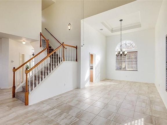 4th image of 12325 Zeller Ln