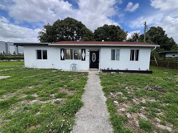 4th image of 515 Golf Course Blvd