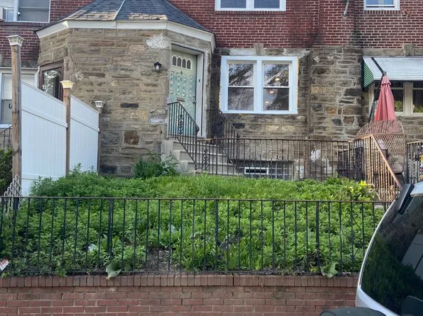 1909 Conlyn St, Philadelphia, PA 19141