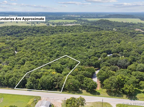 9885 E Mesa Dr, Claremore, OK 74017