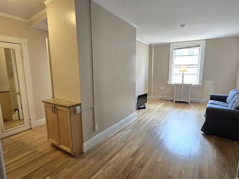 21 Beacon St #6C — Photo 2