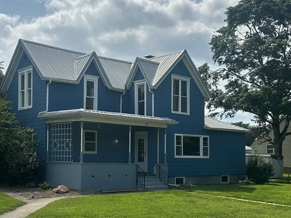 201 W Byron St, Sidney, IL 61877