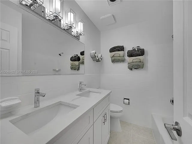 808 SW 12th Ct — Photo 5