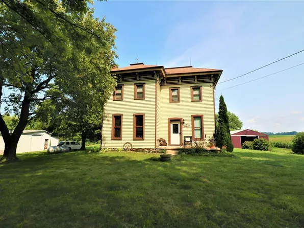 3572 New State Rd, Willard, OH 44890