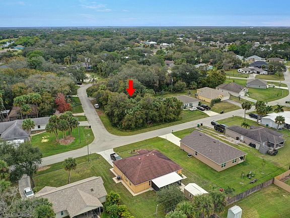 2nd image of 2270 SW Matheson Terrace