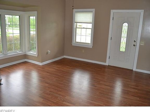 FAMILY ROOM 1