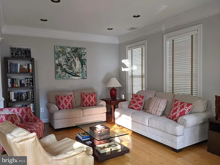 213 Watkins Pond Blvd — Photo 6