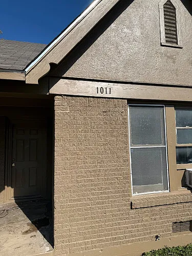1011 Marion Ave Photo 1