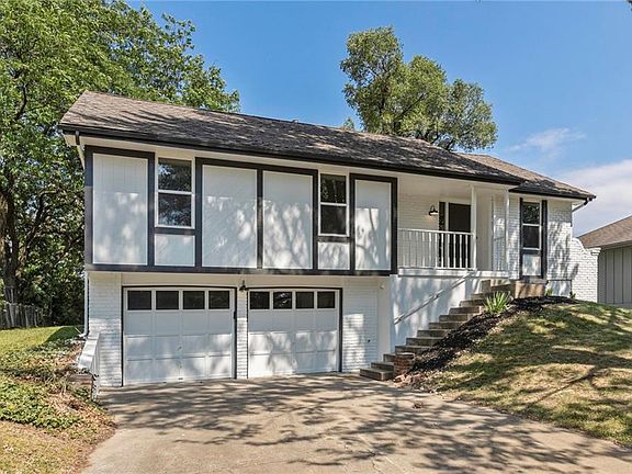 3rd image of 3137 S 47th Ter