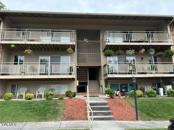 1055 Carriage Cir APT 103, Bristol, VA 24201