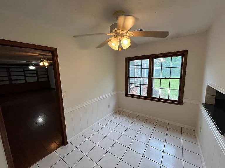 3911 Curry St — Photo 5