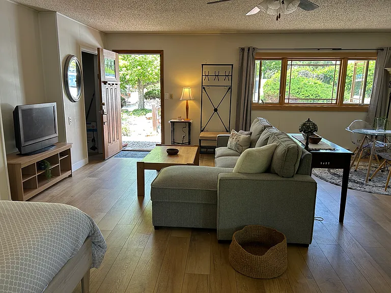 2847 Marilyn Rd #1 — Photo 6