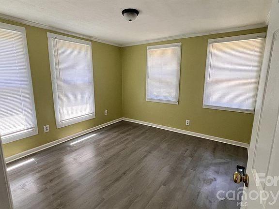 5th image of 7077 Long Island Rd