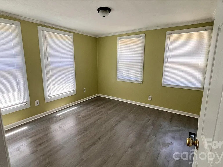 7077 Long Island Rd — Photo 5
