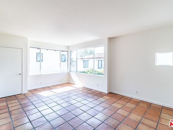 2nd image of 2046 Butler Ave